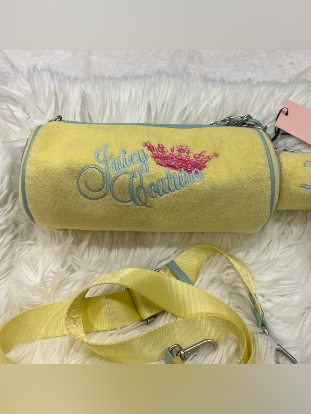 Juicy Couture Limited Edition 3-piece Yellow Terry Barrel Bag & Accessories - Picture 5 of 13